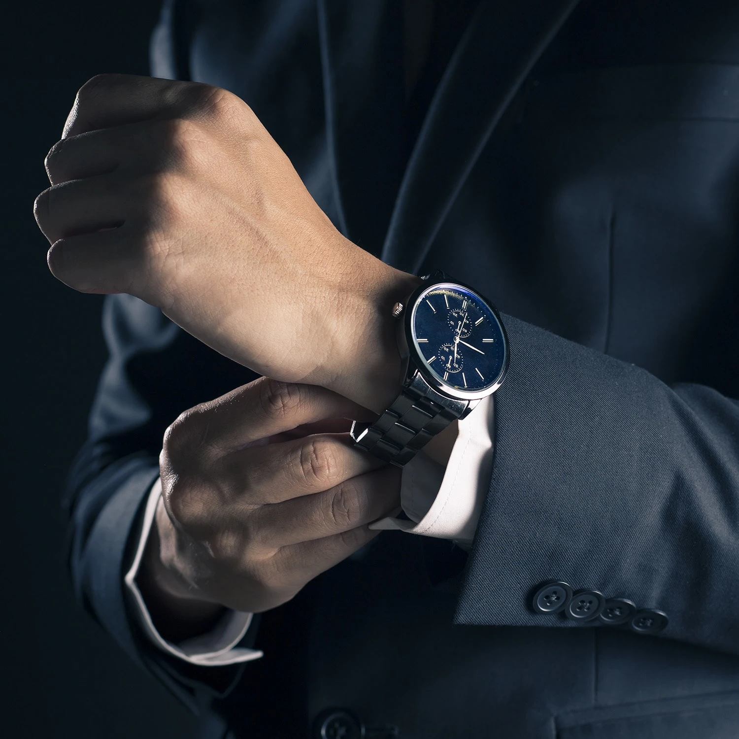 Klingenthal Uhrenbeweger Rechts-Links-Lauf Bis 2200U/d 12 Uhren RGB-LED Touch Abschließbar – Bild 2